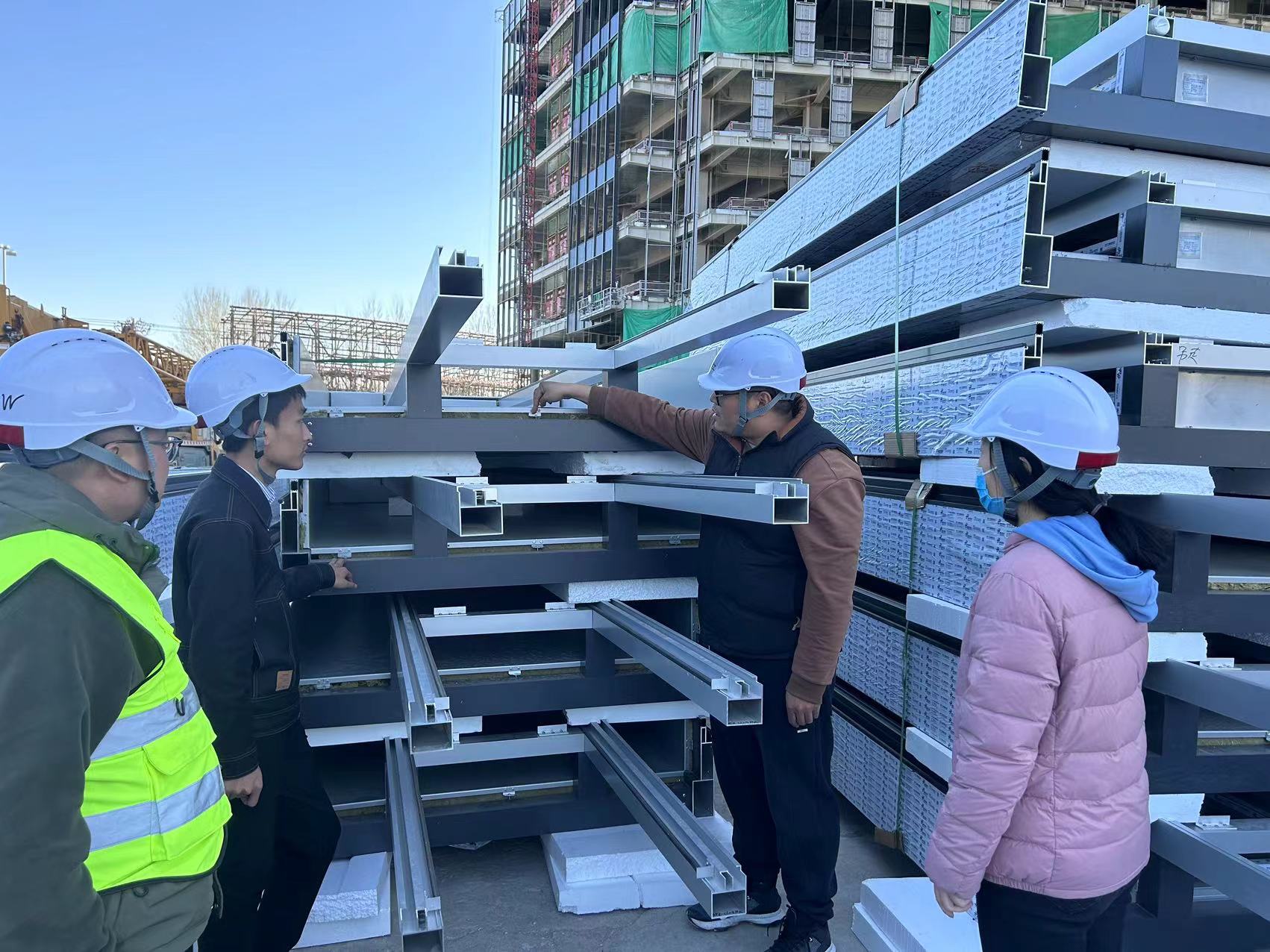 06 设计职员及妄想部职员现场实地考察.jpg